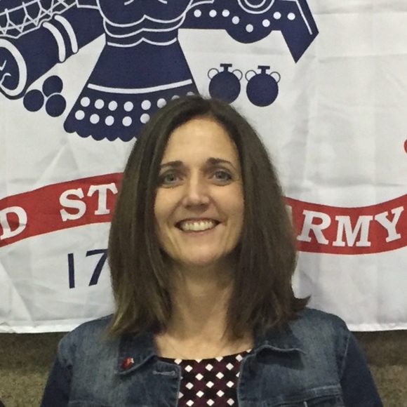 Meet your Posher, Linda - Picture 1 of 1